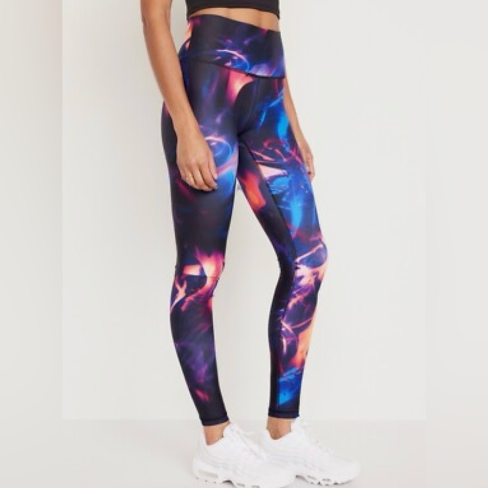 Old Navy Active Vibrant Abstract Leggings High Rise 7/8 length size medium NWT